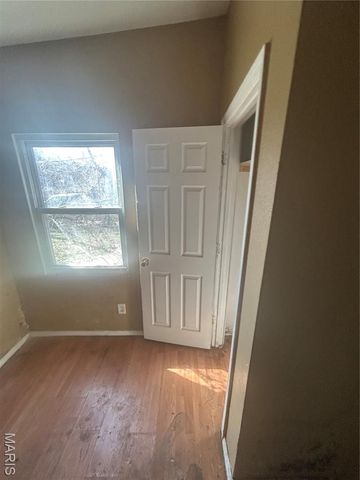 4330 Penrose Street, St Louis, MO 63115