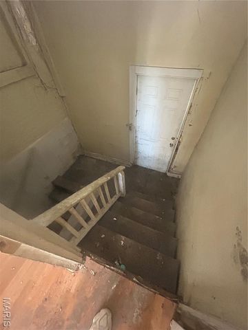 4330 Penrose Street, St Louis, MO 63115