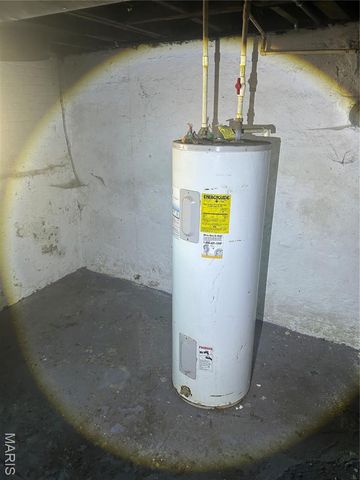 4330 Penrose Street, St Louis, MO 63115