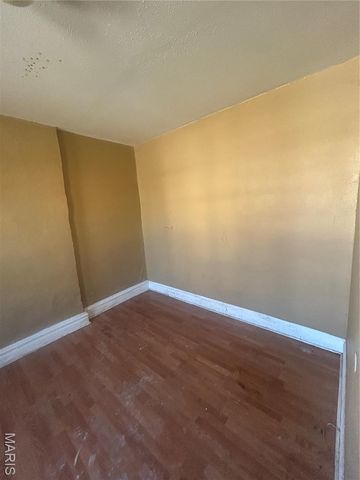 4330 Penrose Street, St Louis, MO 63115