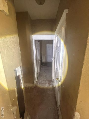 4330 Penrose Street, St Louis, MO 63115