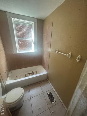 4330 Penrose Street, St Louis, MO 63115