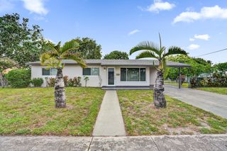 7200 W 14th Avenue, Hialeah, FL 33014