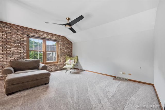 832 Wexford Court, Naperville, IL 60540