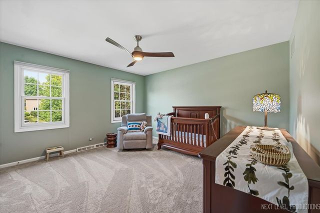 832 Wexford Court, Naperville, IL 60540