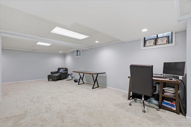 832 Wexford Court, Naperville, IL 60540