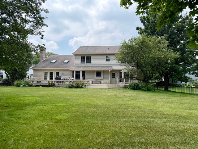 832 Wexford Court, Naperville, IL 60540