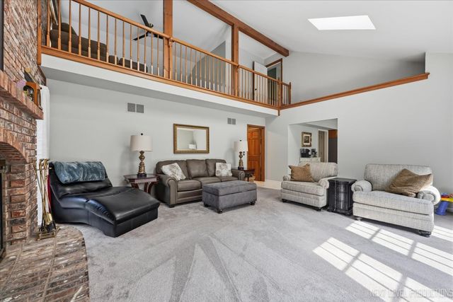 832 Wexford Court, Naperville, IL 60540