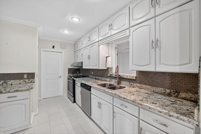 2317 NE 12th Street, Fort Lauderdale, FL 33304