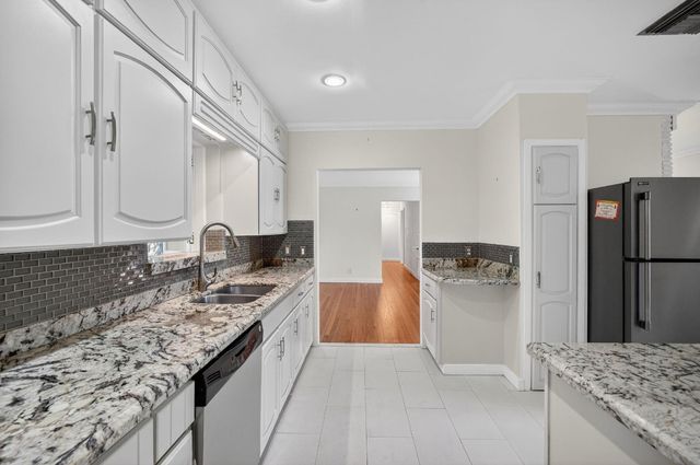 2317 NE 12th Street, Fort Lauderdale, FL 33304