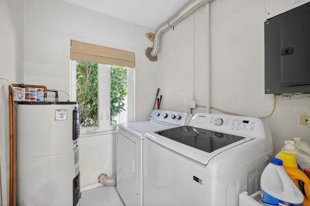 2317 NE 12th Street, Fort Lauderdale, FL 33304