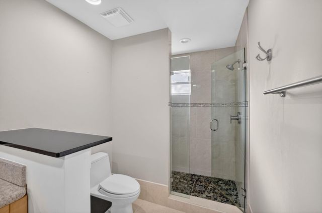 2317 NE 12th Street, Fort Lauderdale, FL 33304