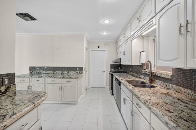 2317 NE 12th Street, Fort Lauderdale, FL 33304