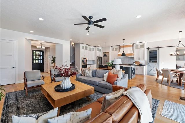1657 N Iron Bello Pl, Eagle, ID 83616