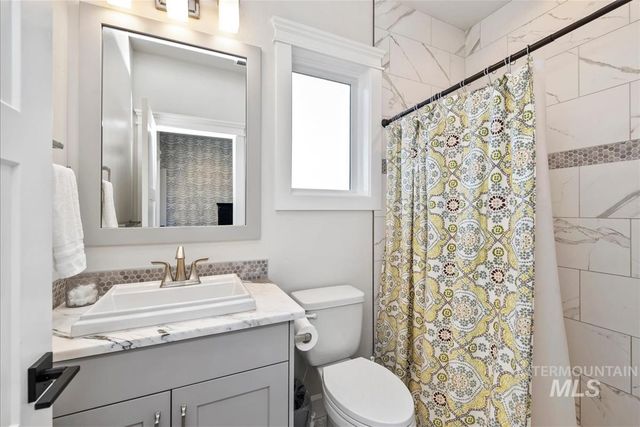 1657 N Iron Bello Pl, Eagle, ID 83616