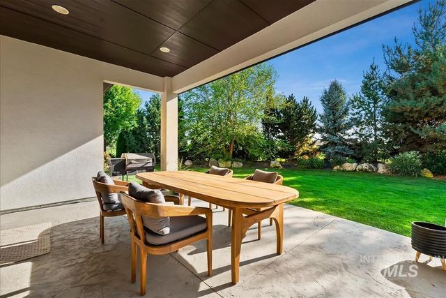 1657 N Iron Bello Pl, Eagle, ID 83616