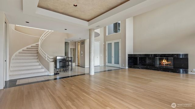 4812 Lake Washington Blvd NE, Kirkland, WA 98033