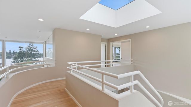 4812 Lake Washington Blvd NE, Kirkland, WA 98033