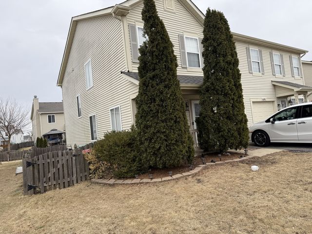 689 S Shannon Drive, Romeoville, IL 60446