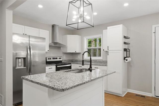 2117 Red Berry Lane SW, Marietta, GA 30008