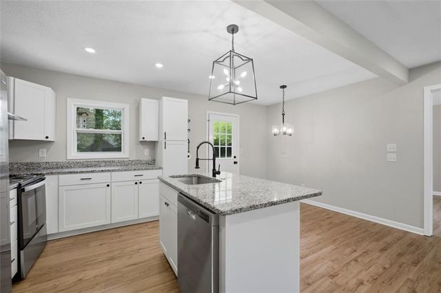 2117 Red Berry Lane SW, Marietta, GA 30008