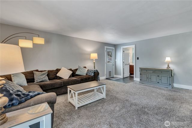1718 Langdon Street, Sumner, WA 98390