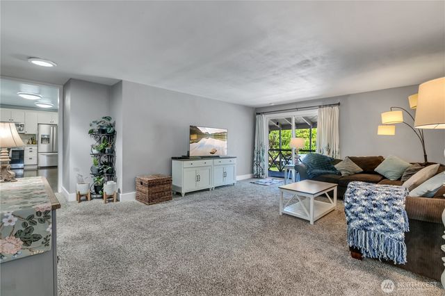1718 Langdon Street, Sumner, WA 98390