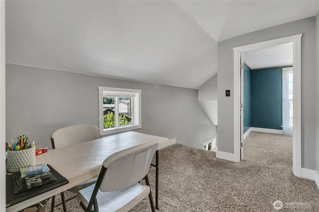 1718 Langdon Street, Sumner, WA 98390