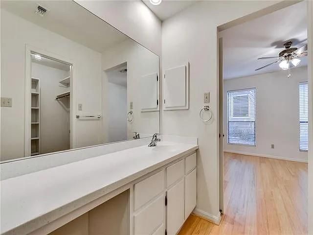 312 Sailmaster ST, Lakeway, TX 78734