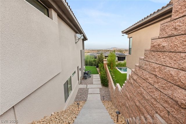 11142 San Terrazo Place, Las Vegas, NV 89141