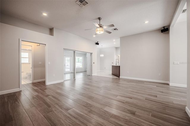214 AMBERLY WAY, Auburndale, FL 33823