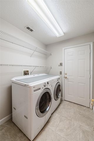 214 AMBERLY WAY, Auburndale, FL 33823