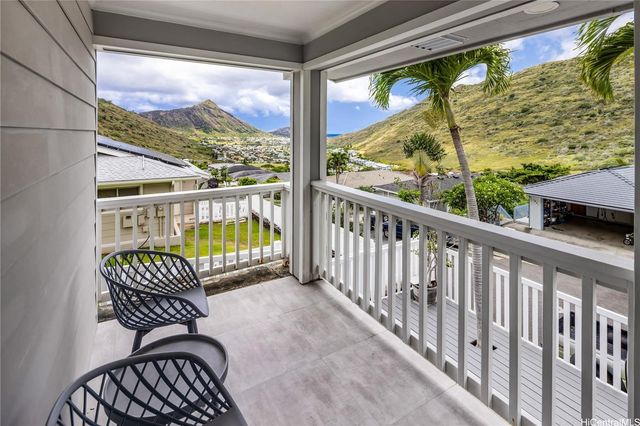 1398 Miloiki Street, Honolulu, HI 96825