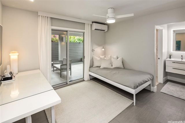 1398 Miloiki Street, Honolulu, HI 96825