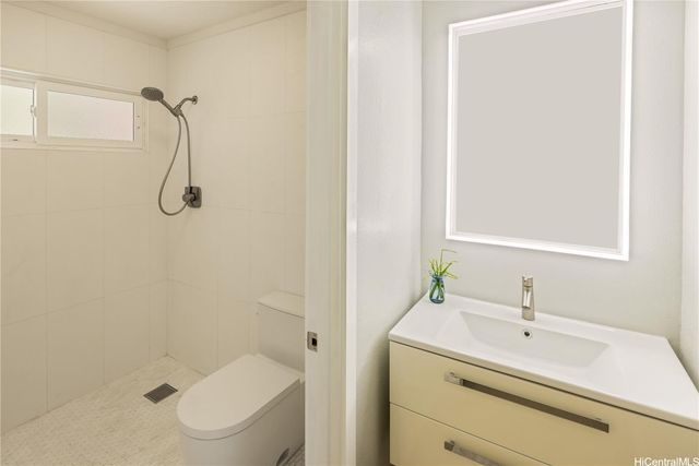 1398 Miloiki Street, Honolulu, HI 96825