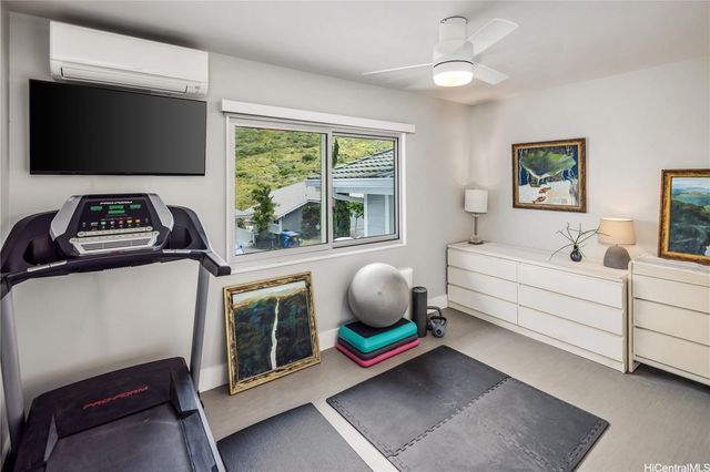 1398 Miloiki Street, Honolulu, HI 96825