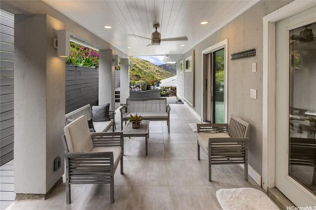 1398 Miloiki Street, Honolulu, HI 96825
