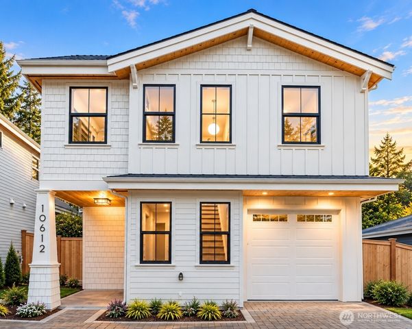 10612 NE 54th Lane, Kirkland, WA 98033
