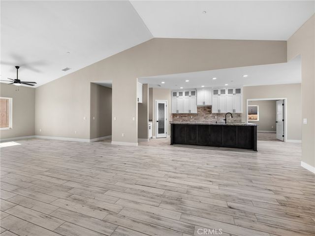 16465 Koda Road, Apple Valley, CA 92307