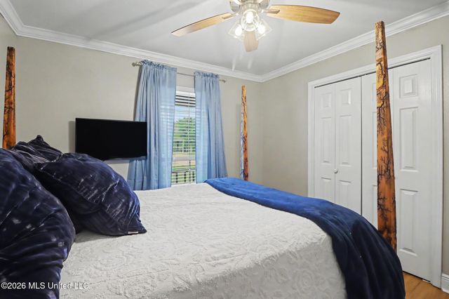 6625 Oakbrook Drive, Ocean Springs, MS 39564