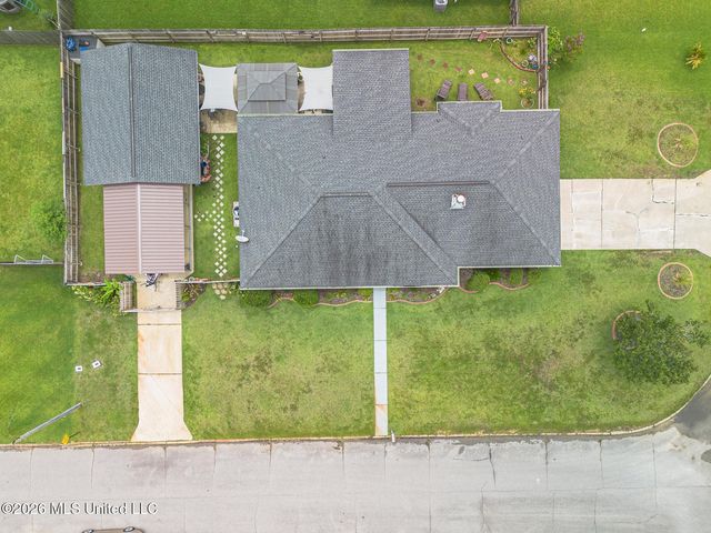 6625 Oakbrook Drive, Ocean Springs, MS 39564