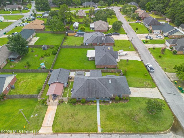 6625 Oakbrook Drive, Ocean Springs, MS 39564