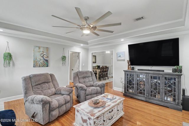 6625 Oakbrook Drive, Ocean Springs, MS 39564