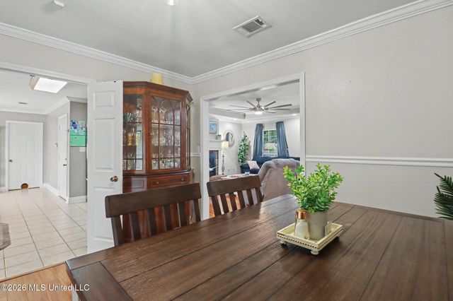 6625 Oakbrook Drive, Ocean Springs, MS 39564