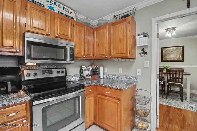 6625 Oakbrook Drive, Ocean Springs, MS 39564