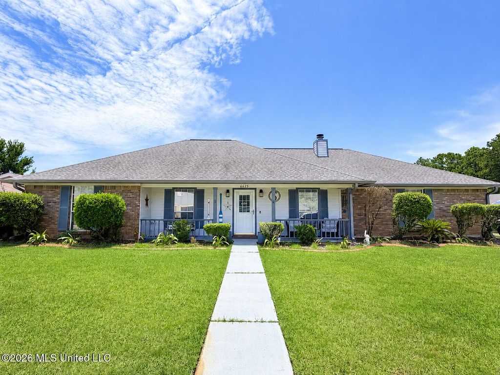 6625 Oakbrook Drive, Ocean Springs, MS 39564