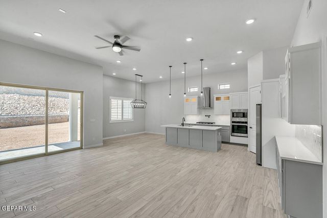 248 EMERALD STORM Place, El Paso, TX 79928