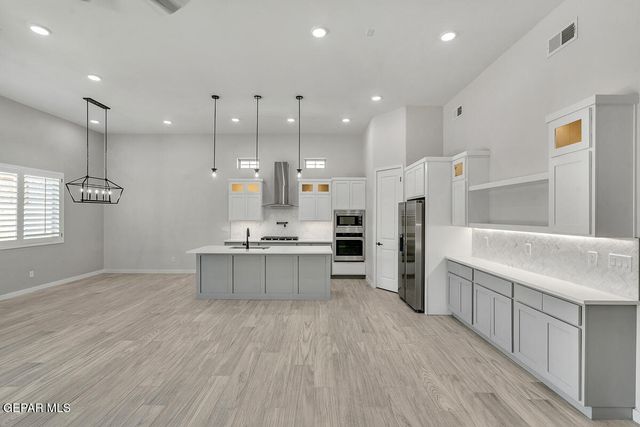 248 EMERALD STORM Place, El Paso, TX 79928