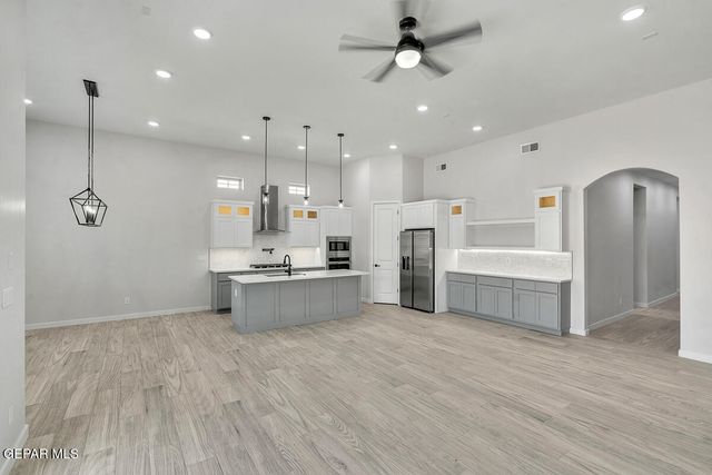 248 EMERALD STORM Place, El Paso, TX 79928