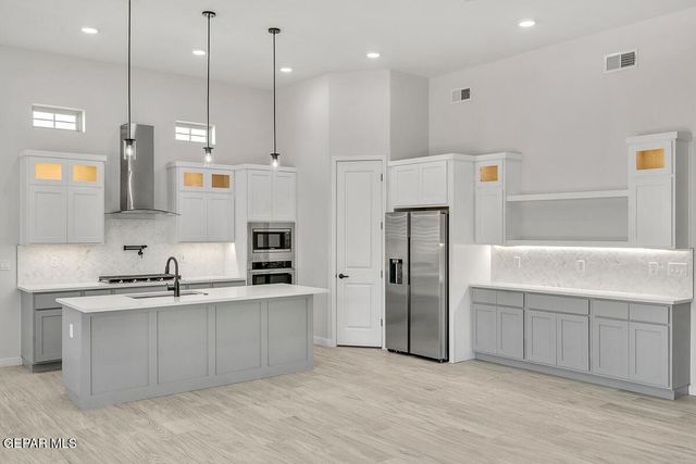 248 EMERALD STORM Place, El Paso, TX 79928